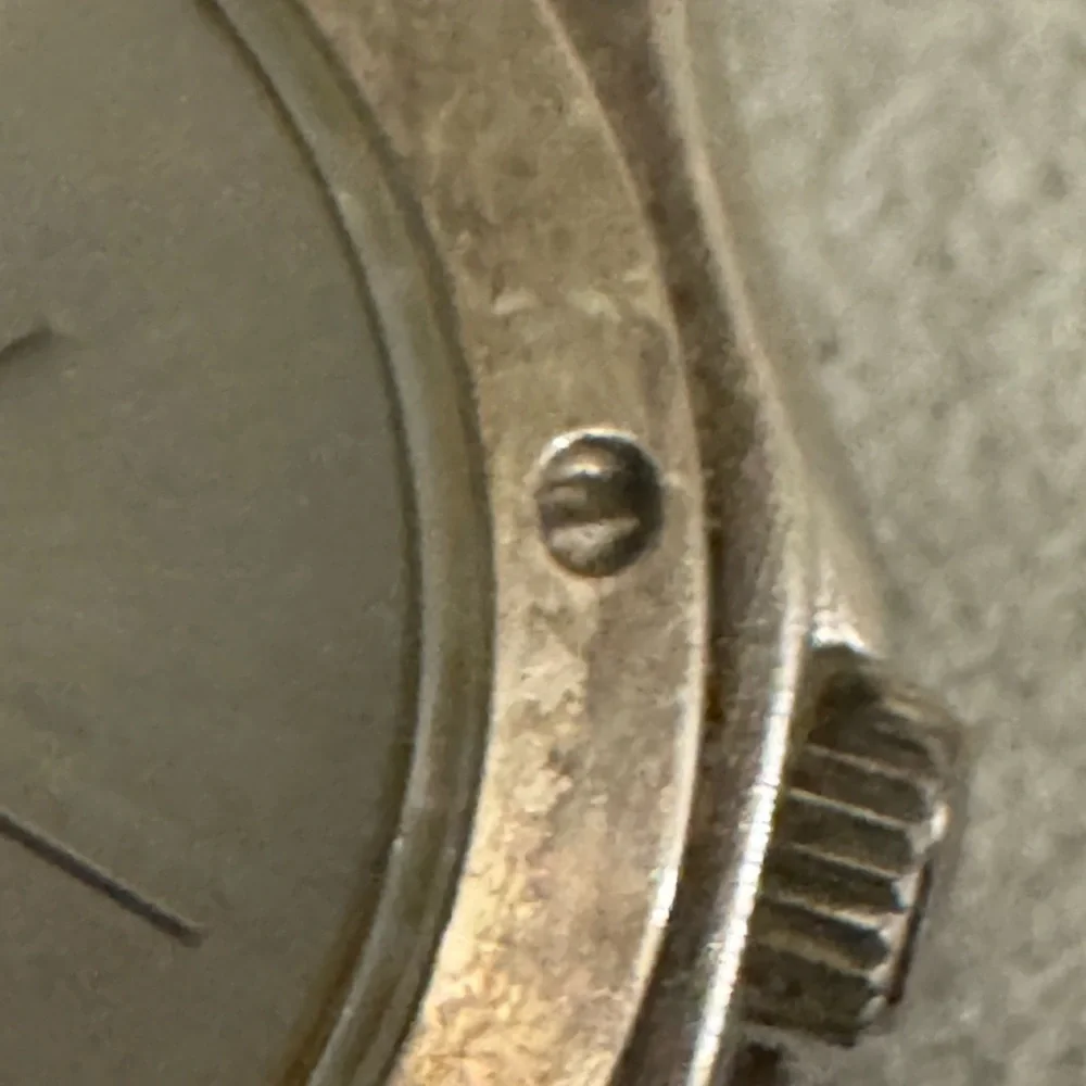 Mondu Japan Silver Dial Diamond Watch
